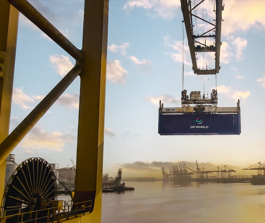 Trade Regionalisation vs. Trade Globalisation