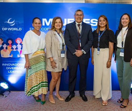 8M: Mujeres líderes en el comercio exterior impulsan cierre de brechas en el sector