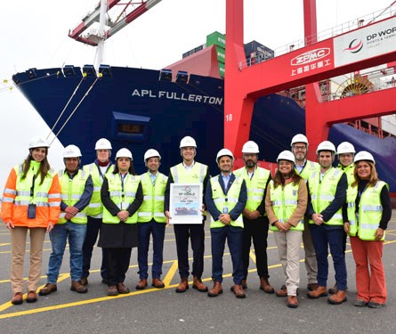 DP World vuelve a hacer historia: recibe al buque con mayor capacidad de carga que ha llegado a un puerto peruano