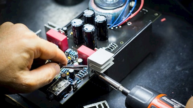 Seamless logistics and supply chain for technology industry