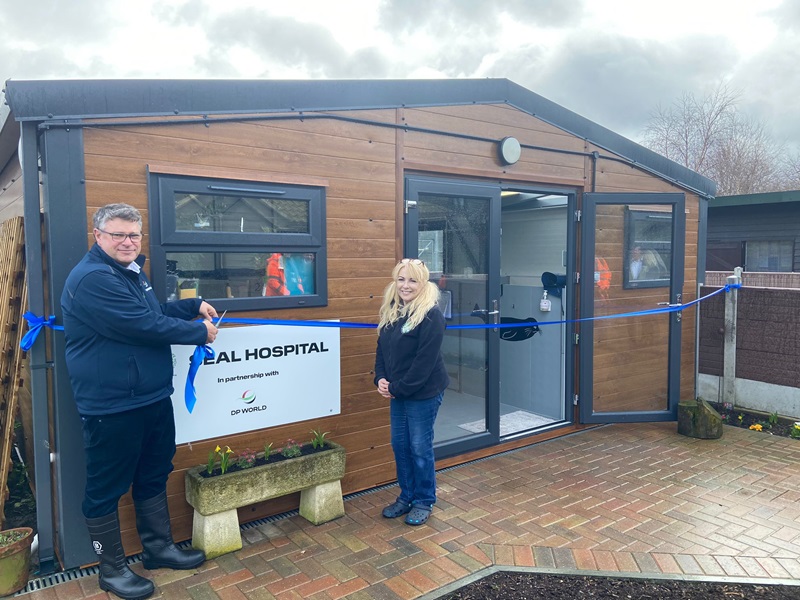 Andrew Bowen, Port Operations Director, and Sue Schwar, Founder of South Essex Wildlife Hospital, opening the new Seal Unit at South Essex Wildlife Hospital
