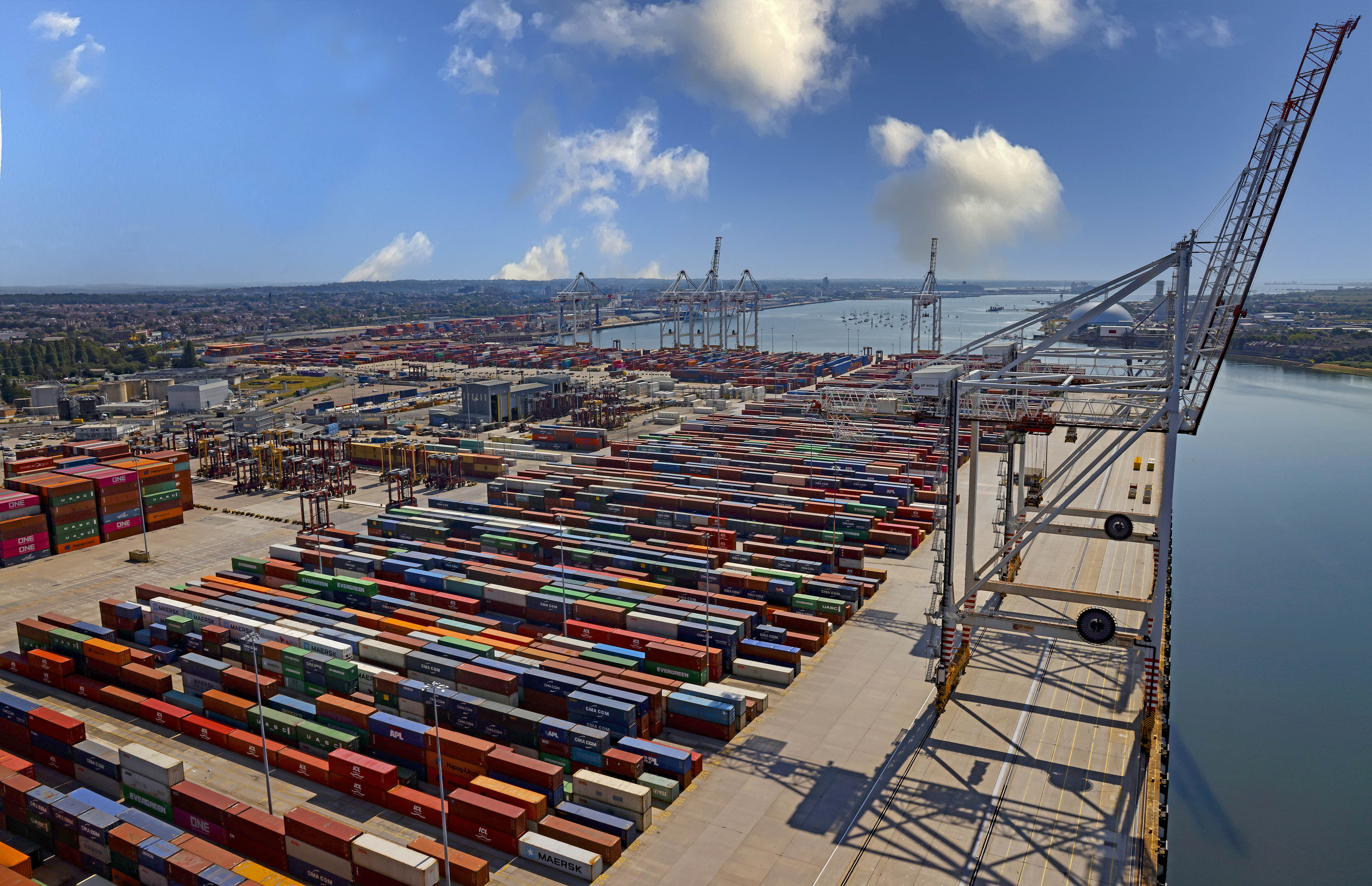 Quay cranes at DP World Southampton